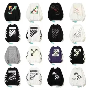 Felpa con Cappuccio Unisex Bianca con Stampa di Freccia e Dipinto a Olio, Design Streetwear - Product Image 1