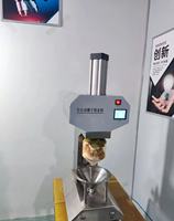 Commerciële automatische kokosnootschilmachine voor fruitverwerking, hoge productiviteit, 50KG groene schilmachine C01