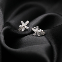 Großhandel Feiner Schmuck 5-Blättrige 925 Sterling Silber Blumen Zirkonia Huggie Creolen Geburtstagsgeschenk für Frauen