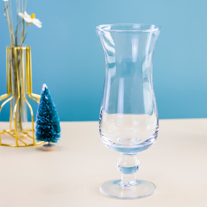 <span class=keywords><strong>Verre</strong></span> créatif transparent de 420ml avec logo personnalisé européen Verres de fête <span class=keywords><strong>à</strong></span> gobelet classiques <span class=keywords><strong>Verre</strong></span> <span class=keywords><strong>à</strong></span> vin <span class=keywords><strong>à</strong></span> <span class=keywords><strong>pied</strong></span> Style petite taille - Product Image 3