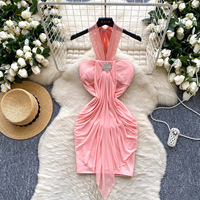 Robes mini élégantes d'été à col halter, plissées, en maille, moulantes pour femmes
