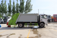 Camion Compacteur de Déchets Diesel Manuel 4x2 EURO 5 Personnalisable Direct Usine pour la Collecte de Déchets Domestiques en Baril