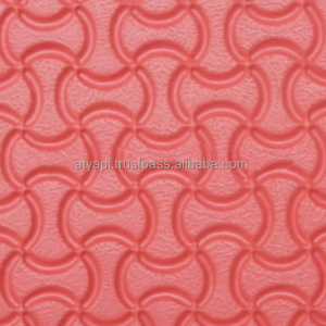 Pantoufles en caoutchouc eva avec texture de grille, 1 pièce - Product Image 1