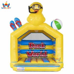 Castillo Inflable Estándar con Diseño 2026, Pato de Goma para Diversión - Product Image 2