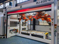 Découpeuse à jet d'eau pure robotisée industrielle CNC BBET à montage en hauteur pour la ligne de production de transformation des matériaux souples automobiles