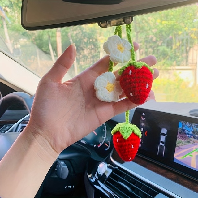DIY Hand Knitted Strawberry Car Accessories Hanging Ornament Crochet Strawberry for Car Rearview Mirror Interior Charms Decor