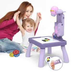 定制投影绘图板儿童玩具套装，带投影相机女童绘图玩具