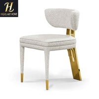 Chaise de salle à manger sans accoudoirs en bouclette crème, faite à la main, avec structure en acier inoxydable doré pour restaurant