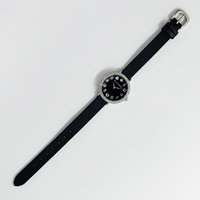 Montre à quartz de haute qualité au design unique, adaptée à un usage quotidien ou à des occasions formelles, apparence élégante et raffinée