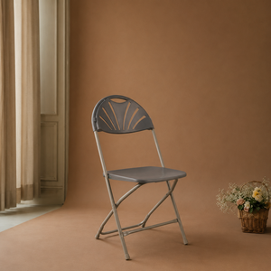 Chaise pliante en plastique moderne, confortable, durable et légère, portable pour parc, villa, ferme, atelier, couleur gris - Product Image 1