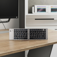 Keyboard Bluetooth Lipat Premium dengan Touchpad Ultra-Tipis 66-Tombol Scissor Wireless Gaming Keyboard untuk Steam Deck Tablet Ponsel