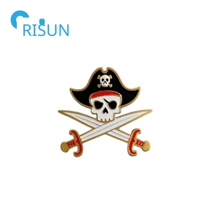 Fabricación esmalte pirata cabeza esqueleto huesos Pin broche personalizado esqueleto y Crossbone solapa Pin esqueleto Cruz hueso pines insignias - Product Image 3