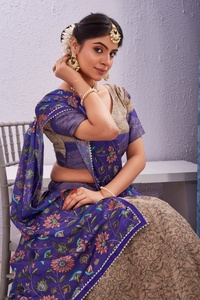 Festival Lehenga Choli Soft Dola Flock Print en relieve hasta el suelo de secado rápido estirable diseñador traje tradicional indio - Product Image 5