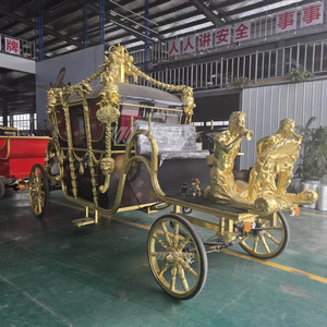 รถม้าไฟฟ้าประดับทองคำเต็มคัน สำหรับงานแต่งงานสุดหรู บริการขนส่งวีไอพี - Product Image 2