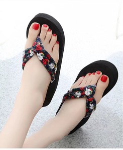 Factory Wholesale Women's High-Heeled Platform for Slippers Non-Slip Beach Flip-Flops Cushioning for Students Summer Sandals New - Product Image 5