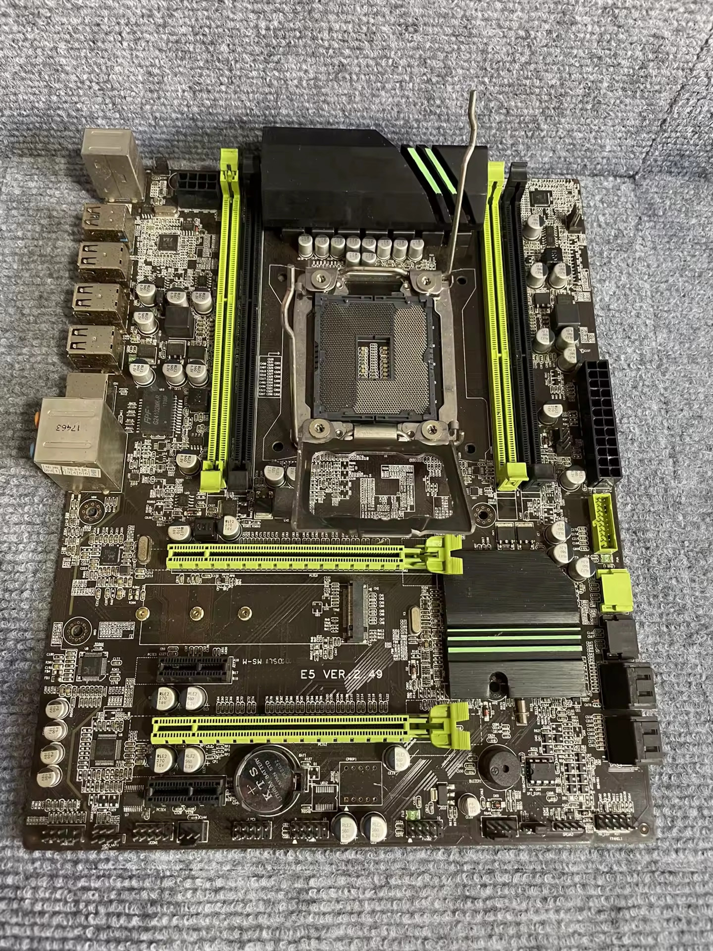 HUANANZHI X99 Series Motherboard for Xeon E5, LGA2011-3, DDR4, ATX