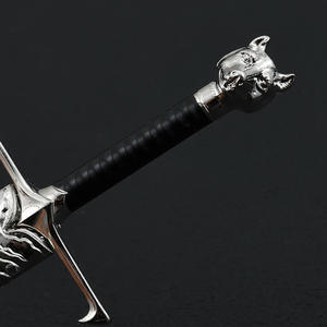 <span class=keywords><strong>Game</strong></span> <span class=keywords><strong>of</strong></span> <span class=keywords><strong>Thrones</strong></span> Glace Loup Acier Épée En Alliage De Zinc Tête De Loup Pommeau Série TV À Collectionner Décoration De Bureau Périphérique 22CM - Product Image 6