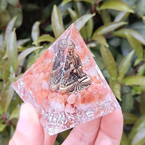 รูปปั้นพระพุทธรูปคริสตัลพีระมิดเรซิ่นอีพ็อกซี่ตกแต่งบ้านของขวัญเครื่องประดับตั้งโต๊ะ - Product Image 2