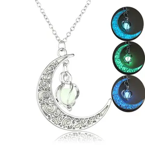 Welwish Moon Shape Luminous Pendant Necklace Fashion Provided Moon Glow Jewelry for Gift Hot Sale Popular Hollow Metal Alloy