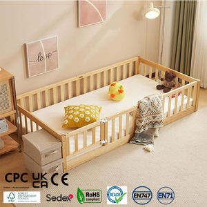 Estructura de Cama Completa a Nivel de Suelo para Niños Pequeños, Estructura de Cama Montessori de Madera de Perfil Bajo Tamaño Full con Barandal y Puerta - Product Image 1