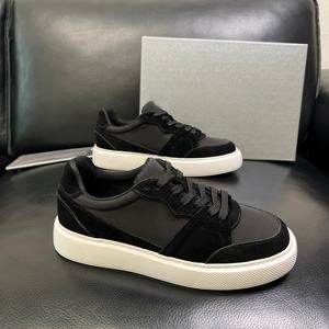 Chaussures de sport et de skate en cuir, design personnalisé, décontractées, simples, classiques, confortables, respirantes et adaptées à l'extérieur - Product Image 1