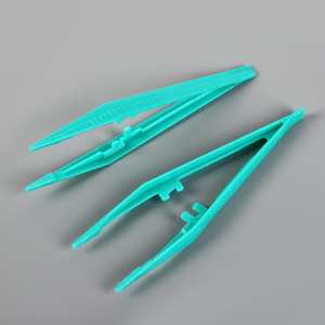 Pinces à épiler jetables en gros, pinces à épiler en plastique, 11cm*2.3cm, accessoire de trousse de premiers secours en PS, pinces à épiler en plastique pointues. - Product Image 2