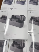 Micro 2 (2 TX + 1 RX + étui de charge) Fonctionnement 48 heures Transmission de microphone sans fil Enregistrement audio Micro DJ 2