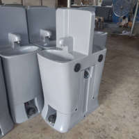 Station de lavage des mains mobile extérieure à commande au pied avec roues, conteneur en HDPE, design moderne