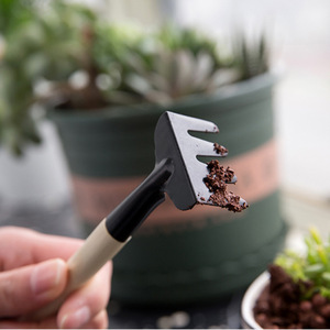 <b>Garden</b> <b>Tool</b> <b>Set</b> 3 Piece Steel Handle Mini Shovel Rake Spade For Home Gardening - Product Image 4