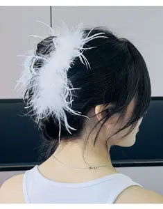 Fermagli per capelli vintage grandi e soffici neri bianchi con piume forcine per capelli in cristallo di vendita calda personalizzate per le donne