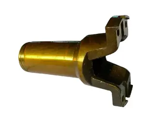 Yüksek kaliteli malzeme yapılmış arka aks mili kol boyunduruğu kaynak flanşı SPLINE U-JOINT:GUIS67 ISUZU CXZ187 için 10PE1 1-37171-058-0