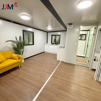 Structure en acier préfabriquée JJM, conteneur pliable de 20 pieds avec 2 chambres, maison préfabriquée, mini-maison, bureau extensible, terrasse