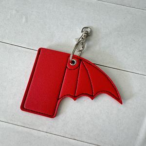 <span class=keywords><strong>ใหม่</strong></span>พวงกุญแจสไตล์พังก์สุดสร้างสรรค์เคส<span class=keywords><strong>หนัง</strong></span> PU ทรงค้างคาวพร้อมพวงกุญแจแบบพกพาดีไซน์ปีก - Product Image 6