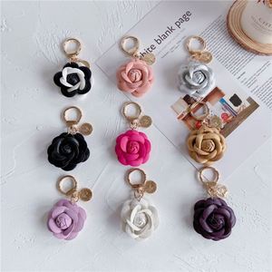 Porte-clés en cuir en forme de rose, breloque de sac, cadeaux de Noël - Product Image 1