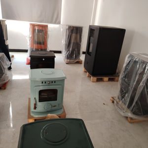 เตาผิงเหล็กหล่อประสิทธิภาพสูงแบบตั้งพื้นสไตล์ร่วมสมัยสำหรับห้องนั่งเล่นในวิลล่า ลดราคา ตุรกี - Product Image 1