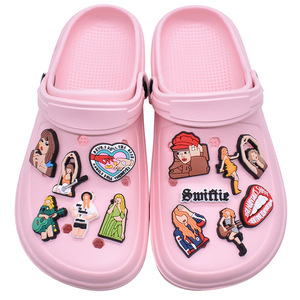 Breloques en PVC souple DIY, style dessin animé mignon, thème <span class=keywords><strong>Taylor</strong></span> <span class=keywords><strong>Swift</strong></span>, pour décoration de chaussures, sacs et sabots, accessoires de chaussures, vente en gros - Product Image 2