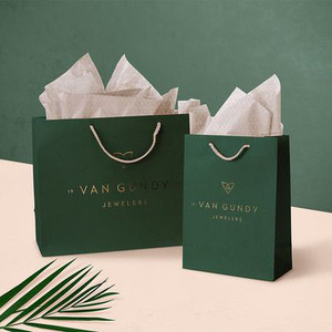 Hoge Kwaliteit Fabriek Unieke Op Maat Gemaakte Bedrukte Logo Design Luxe Cadeau Boodschappentas Met Lint Handvat
