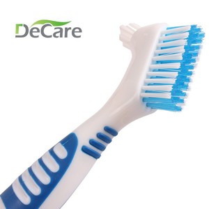 Cepillo de limpieza para dentaduras postizas DeCare con mango de plástico y cerdas suaves para el cuidado de prótesis - Product Image 3