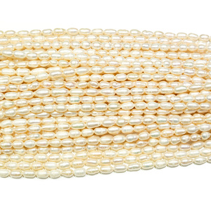 <span class=keywords><strong>Grossiste</strong></span> de <span class=keywords><strong>perles</strong></span> <span class=keywords><strong>naturelles</strong></span> de haute qualité, <span class=keywords><strong>perles</strong></span> d'eau douce de forme riz <span class=keywords><strong>naturelles</strong></span> de 6-7 mm, couleur blanche, <span class=keywords><strong>en</strong></span> vente - Product Image 6
