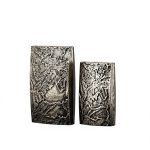 Vase à fleur moderne en métal et aluminium fait à la main antique utilisation au sol décoratif décor à la maison pots de fleurs pots de fleurs vase à fleurs - Product Image 1