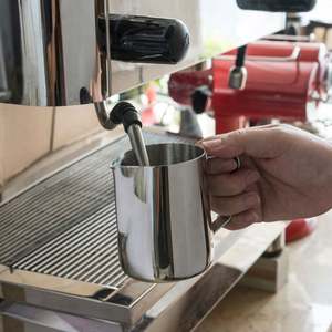 Pichet à mousse de lait pour café expresso 350/600/900 ml, en acier inoxydable, logo personnalisé, moderne, prêt à être expédié, écologique - Product Image 4