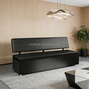 Banc long pour salon de beauté masculin - Canapé de barbier noir matelassé avec rangement pour salle d'attente - Product Image 1