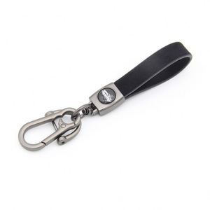 Porte-clés en métal suédé pour voiture, avec logo de véhicule en relief, personnalisable, cadeaux d'affaires, pendentif porte-clés, vente en gros - Product Image 4