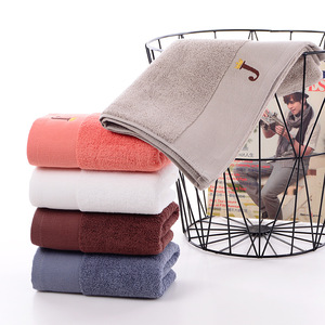 Toalla Facial de Algodón Puro Kim Ryan 34x74 cm, Gruesa y Absorbente con Logotipo Bordado para Uso en el Hogar y Hoteles - Product Image 2