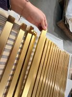 Perfil de Aluminio Fundido a Presión con Acabado de Latón Cepillado y Anodizado para Iluminación LED, Tolerancia de Precisión de 0.01mm, Ofrece una Textura Excelente