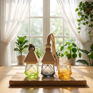 Diffuseur d'air pour voiture en verre en forme de diamant de 6 ml avec bouchon en bois et cordon suspendu - Product Image 4