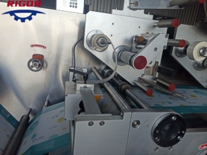 Ligne de Production de tissus pour le <span class=keywords><strong>visage</strong></span>, 6 lignes, démaquillant, lingettes nettoyantes pour le <span class=keywords><strong>visage</strong></span>, <span class=keywords><strong>Neutrogena</strong></span> - Product Image 2