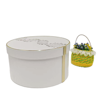 Boîtes cadeaux rigides écologiques personnalisées de haute qualité, doublure en éponge, matériaux recyclés, design de boîte à fleurs, corde à main, caractéristiques en relief