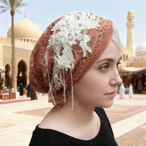 Pañuelo para la cabeza de mujer lujoso y a la moda, sombrero musulmán étnico con encaje y flores brillantes, pañuelo cómodo para mujer - Product Image 2