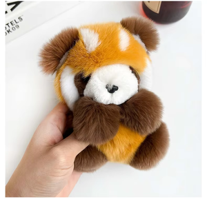 Llavero de Peluche de <span class=keywords><strong>Panda</strong></span> Rojo con Cola Larga de Piel de Conejo Rex Amarillo y Marrón 25cm*12cm Llavero para Coche - Product Image 1